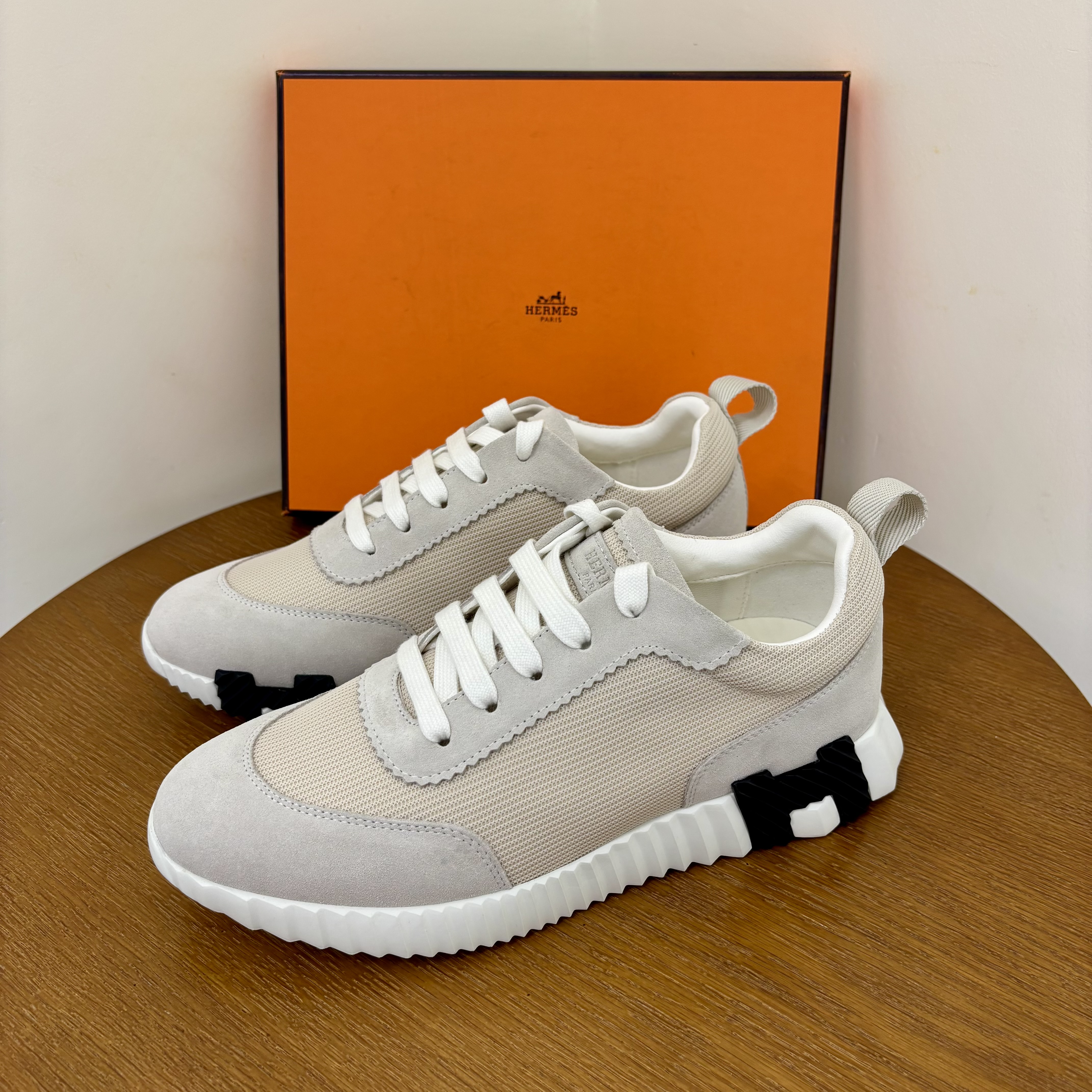 Hermes Bouncing