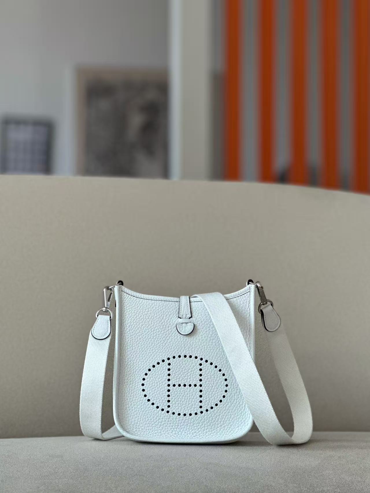 Evelyne mini 16
