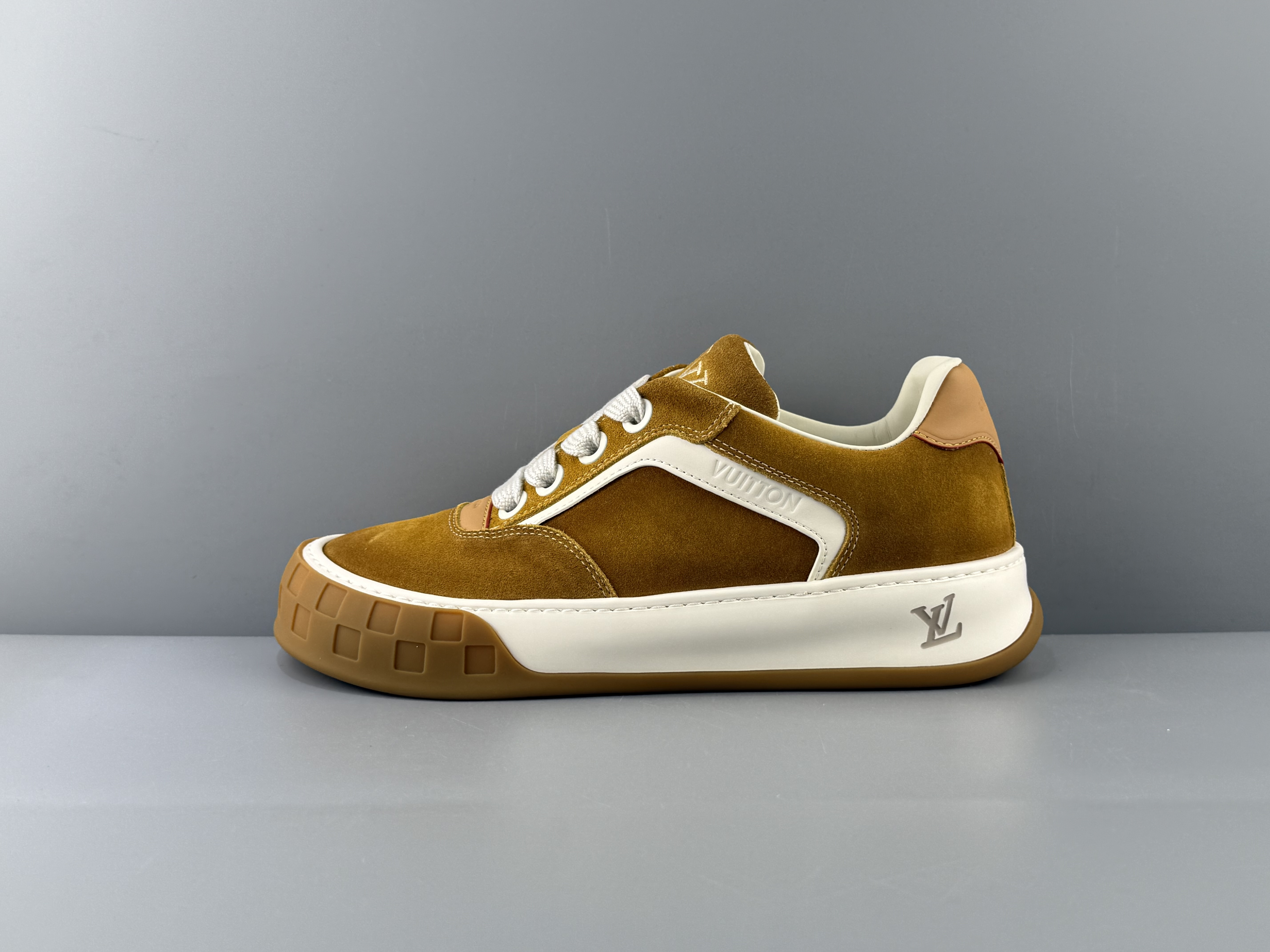 LV Tiltde