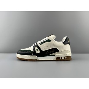 Lv Trainer