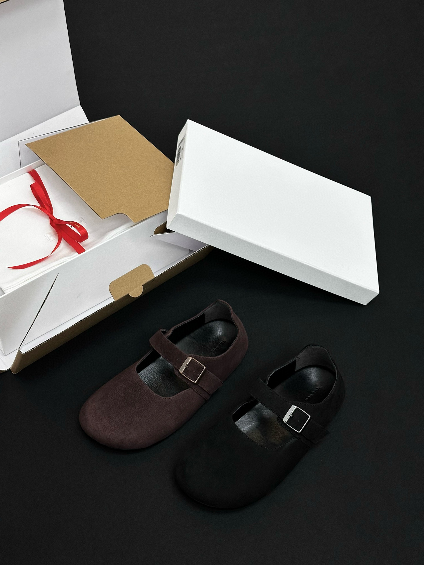 THE ROW Shose