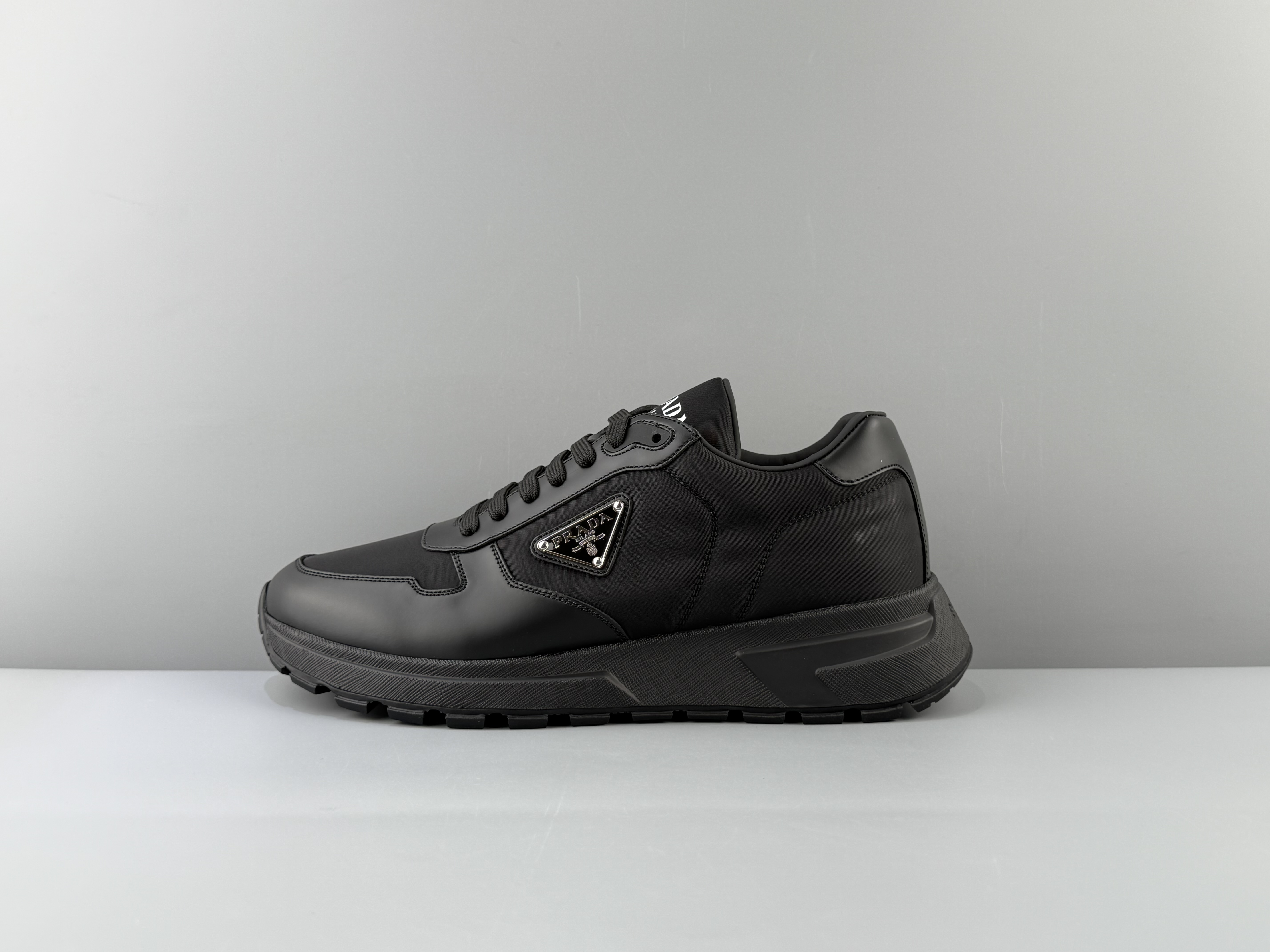 Prada Prax 01
